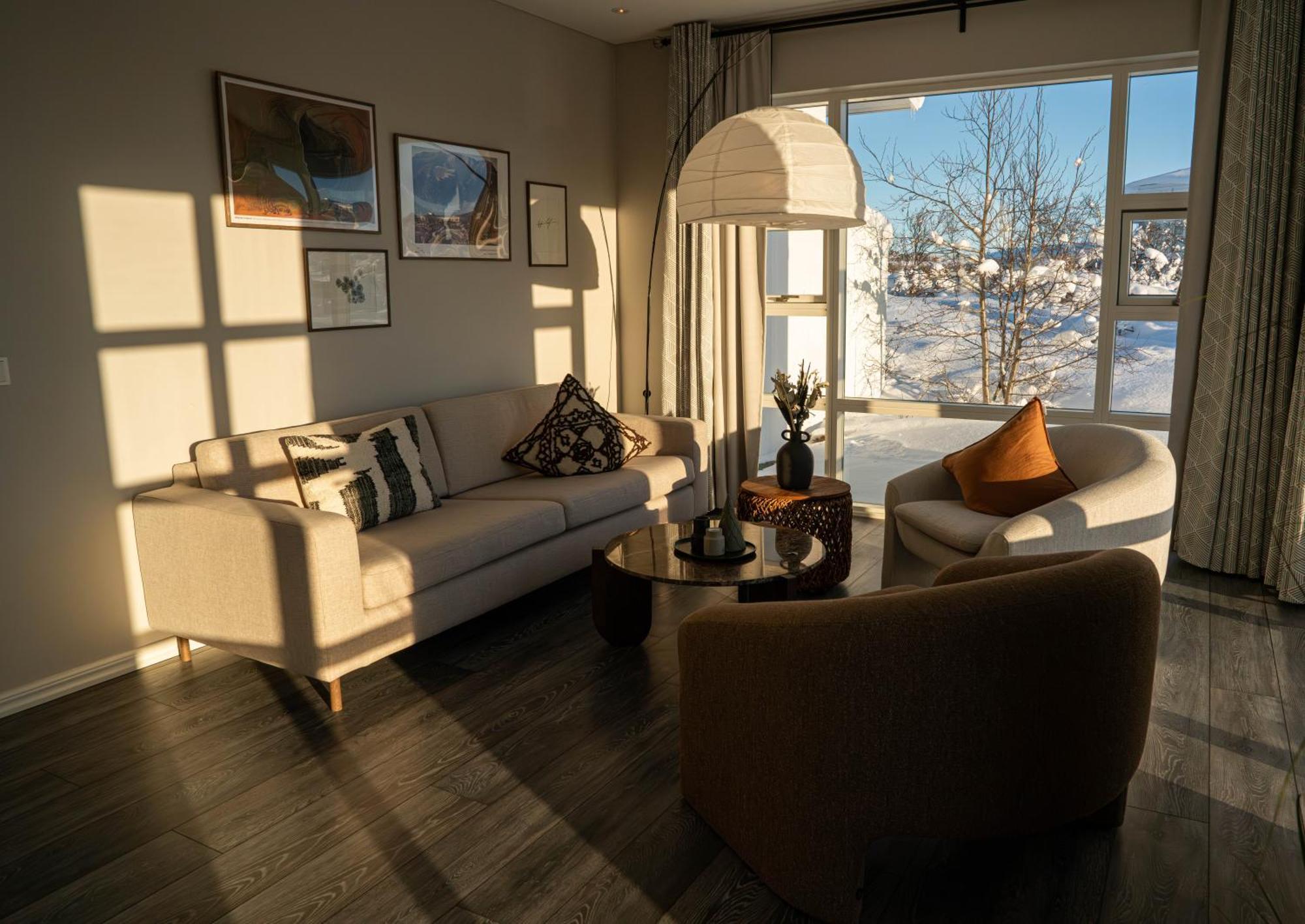 กริมสบอร์คีร์ - ยัวร์ ฮอลิเดย์ โฮม อิน ไอซ์แลนด์ Hotel Asborgir ภายนอก รูปภาพ